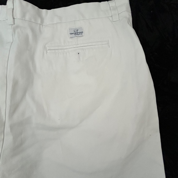 Vineyard Vines Breaker Chino White Shorts - Picture 3 of 9